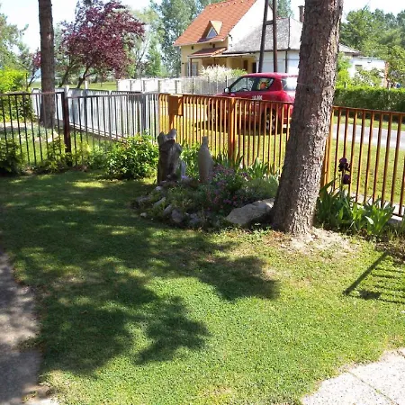 In Balatonbereny/balaton 18050 度假居