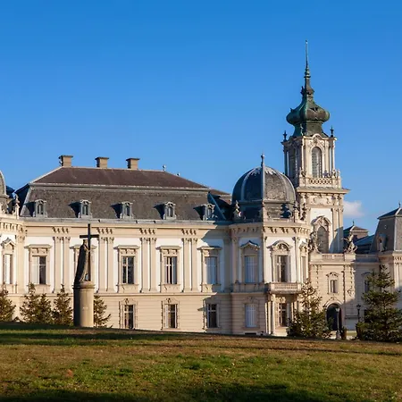 In - Balaton 18050 Дом отдыха *