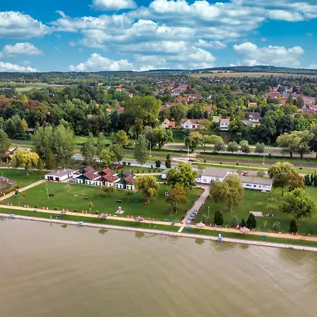 In - Balaton 18050 Балатонберень