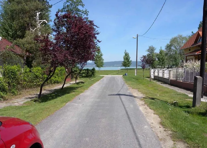 In - Balaton 18050 Дом отдыха *